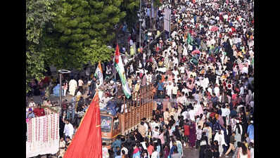 Seerat Committee defers Eid-e-Milad procession to facilitate Ganapati visarjan