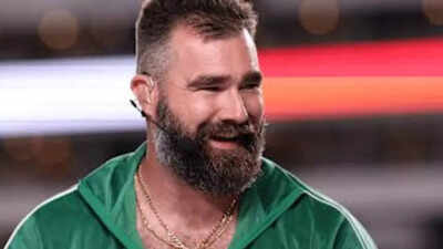 Jason Kelce gets teary-eyed when Taylor Swift describes Travis Kelce in the most perfect way