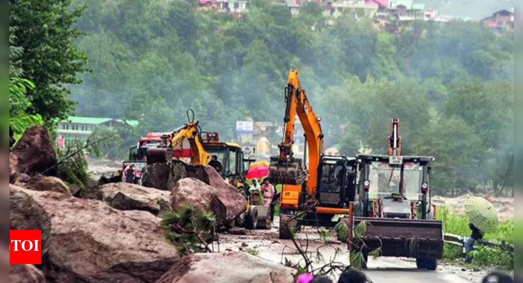 NHAI to fly in heavy equipment to fix Kullu-Manali highway NHAI to fly in heavy equipment to fix Kullu-Manali highway