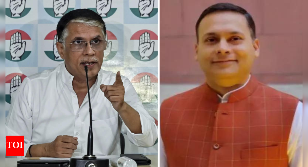 <div>No coincidence: Amit Malviya targets Pawan Kheras wife over 2 voter IDs; drags in Sonias 1980 entry</div> <div>'No coincidence': Amit Malviya targets Pawan Khera's wife over 2 voter IDs; drags in Sonia's 1980 entry</div>