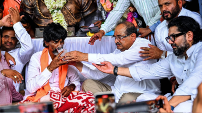  15 things you missed from Manoj Jarange’s Azad Maidan protest