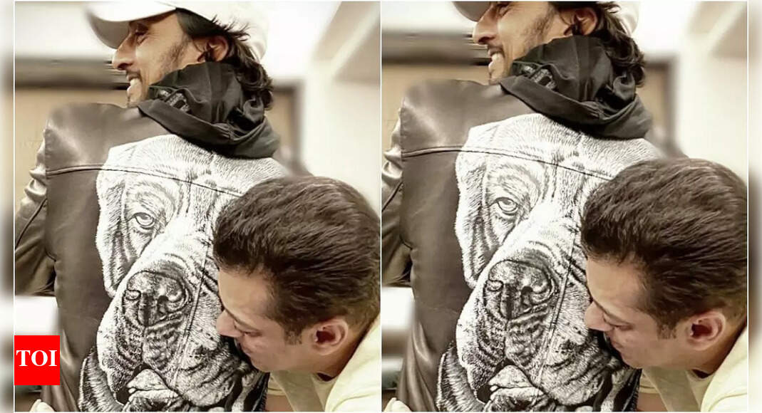 When Salman Khan gifted Kiccha Sudeep his favourite jacket; ‘Never thought I would part with it - THROWBACK