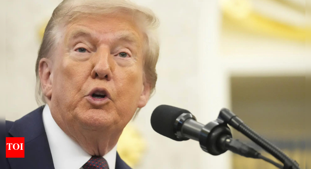 <div>Without US, the world would die: Donald Trump boasts of economic might, calls America ‘hottest and best’</div> <div>'Without US, the world would die': Donald Trump boasts of economic might, calls America ‘hottest and best’</div>