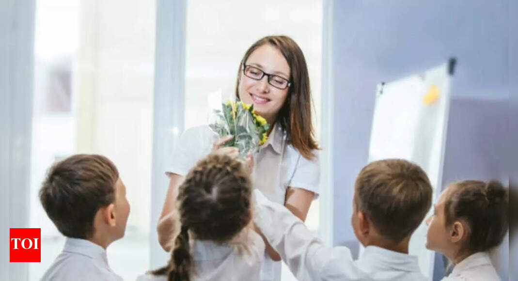 Teachers' Day 2025 gift ideas: Meaningful presents to gift your teachers