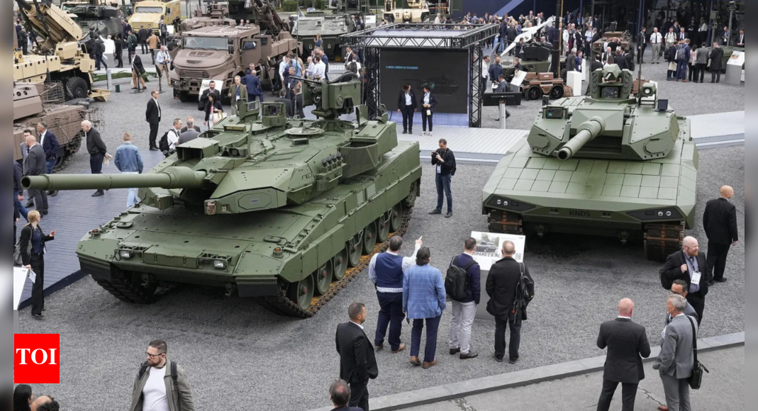 Defence deal: Czechs to buy 44 Leopard 2A8 tanks from Germany in .6 billion pact; delivery set for 2028-31 – The Times of India