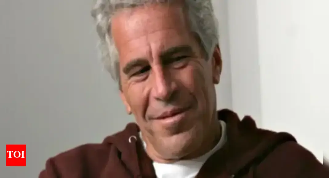 <div>Epstein video: New footage shows 'missing minute'; was there a cover-up bid?</div>