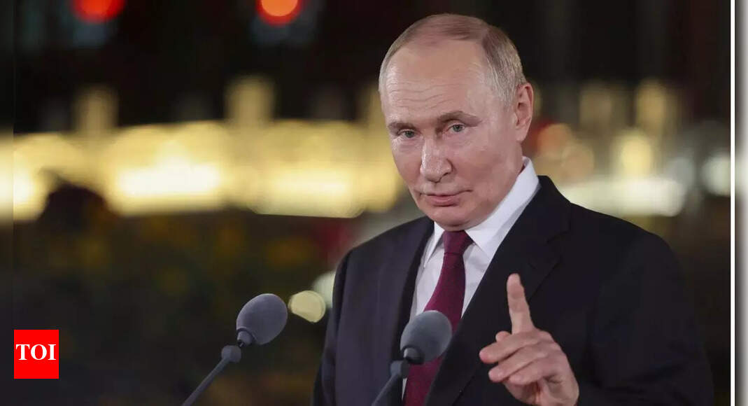 <div>Colonial era is over: Putin slams Trumps tariffs; calls India powerful economy</div> <div>'Colonial era is over': Putin slams Trump's tariffs; calls India 'powerful economy'</div>