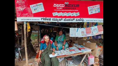 Mother-daughter duo runs newspaper vending business for 25 years in Hubballi