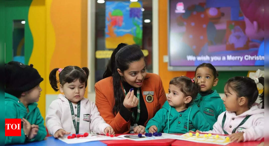 Happy teachers’ day 2025: Images, greetings, quotes, wishes, messages, cards, and GIFs