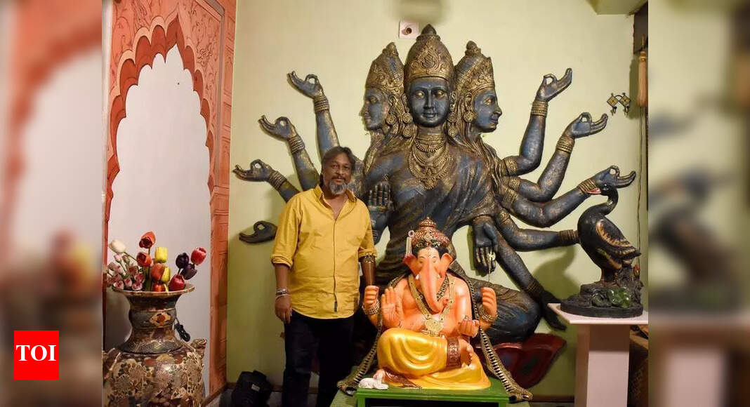 The ‘twin’ royal Ganesha that found a home in a commoner’s house post image
