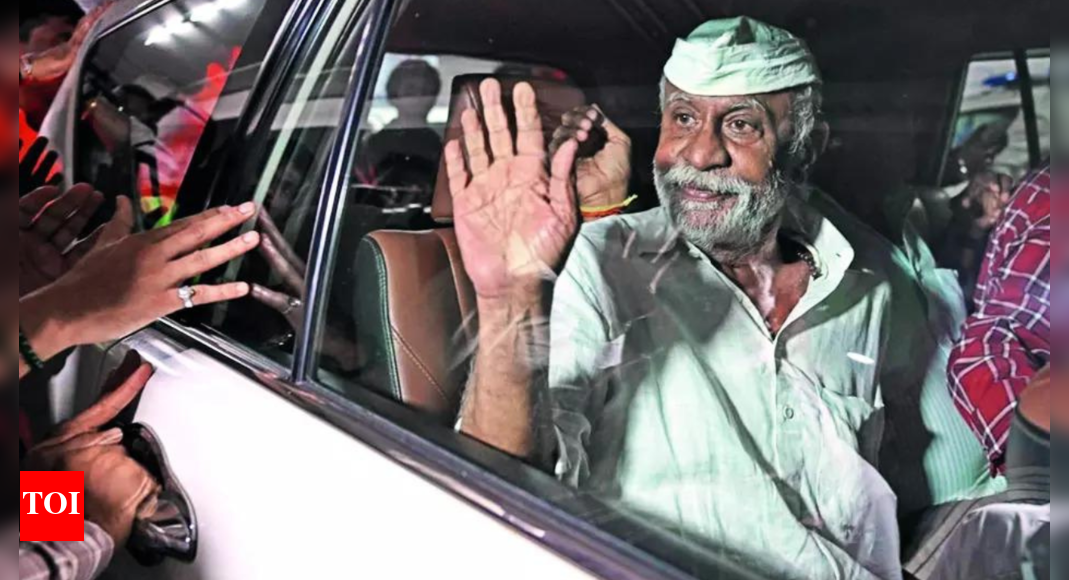 Mumbai don-turned neta Gawli walks free after 17 years, wants to reunite with family