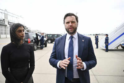  Will JD Vance turn families’ pleas into policy?