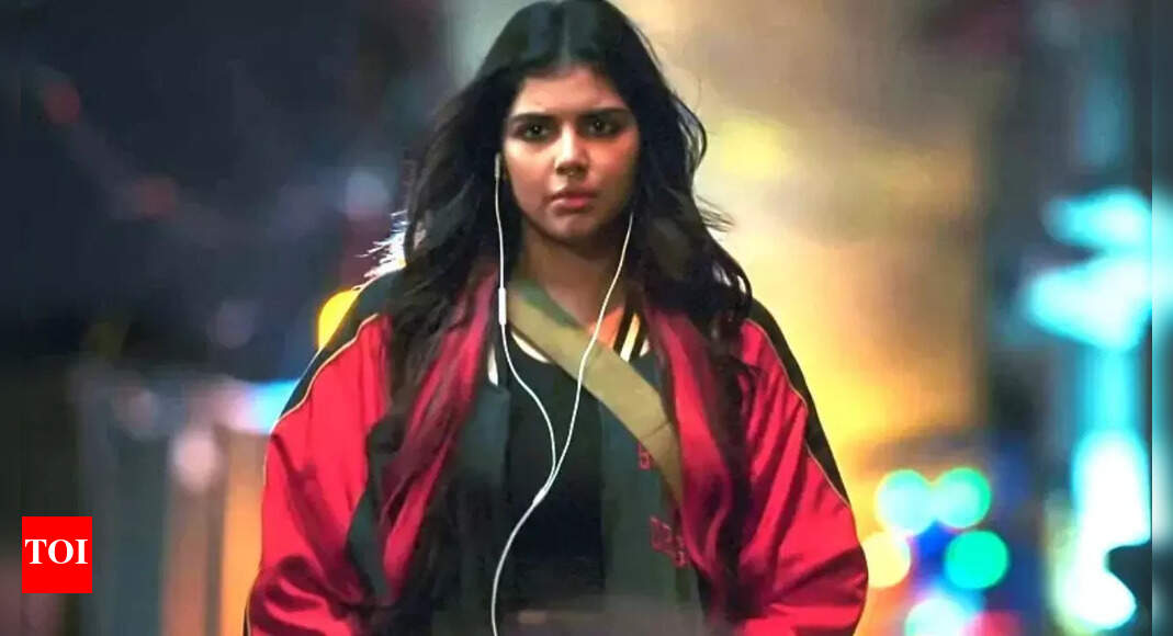 <div>'Lokah Chapter 1: Chandra' nears Rs 50 crore mark</div>