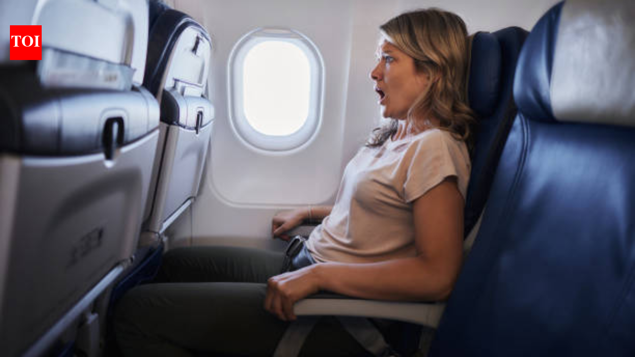 Jet belly: Why do you have that puffy, gassy feeling when flying