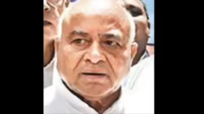 Notice issued to ex-leader of opposition Govind Singh’s family in encroachment case