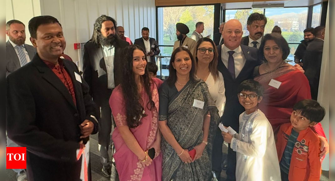 New Zealand PM Luxon receives Durga Puja invitation while engaging Christchurch Bengali community