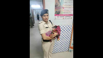 Woman gives birth to baby girl aboard Avadh-Assam Exp
