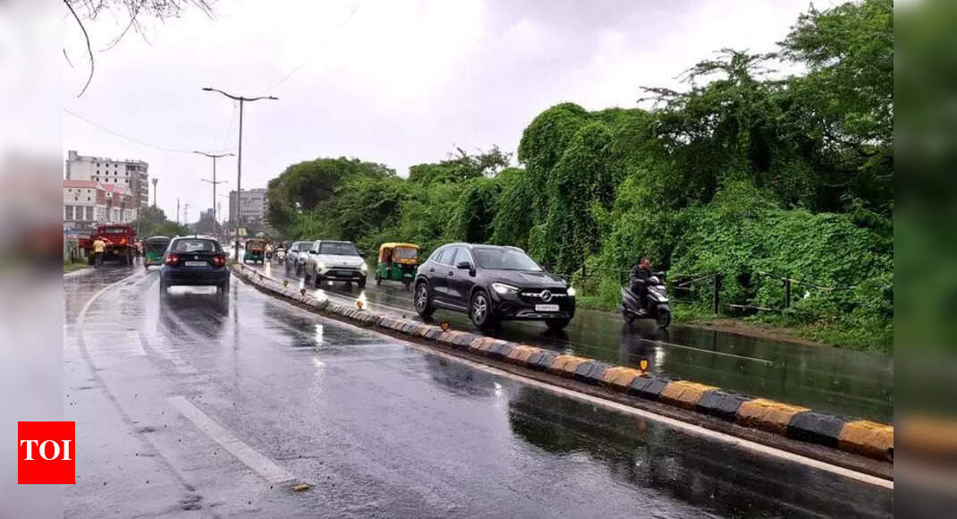 Heavy Rains Lash Central Gujarat; Kadana Dam Releases Water, Villages Along Mahi Alerted post image