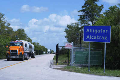  US court allows Florida detention centre to run; reverses order