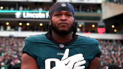 Eagles’ Jalen Carter ejected just six seconds into opener for spitting on Dak Prescott