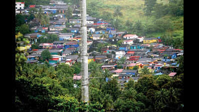 In Khorlim’s slums, luxury goes hand in hand with squalor