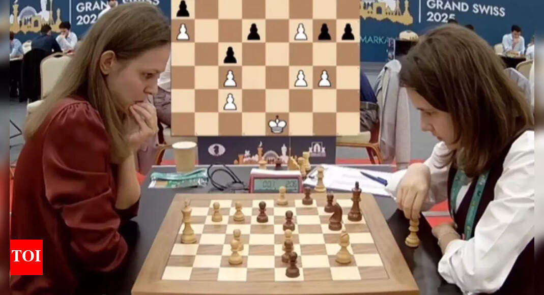 Shocking! World No. 5 forgets about clock, suffers setback - Watch