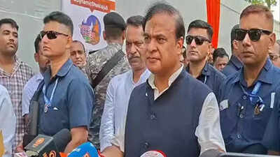  Assam CM labels Gogoi’s family Bangladeshi foreigners, Congress hits back