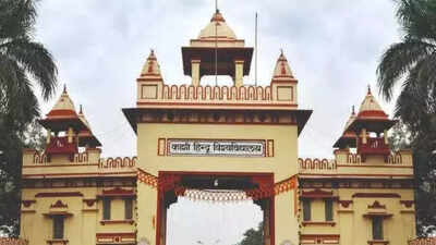 BHU hosts three-day ‘Vividha Aarambha’ art exhibition showcasing young talent