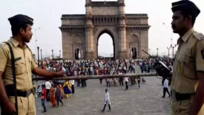 'Lashkar-e-Jihadi' warns Mumbai police: '34 vehicles ready with human bombs'; 14 Pakistani terrorists cited