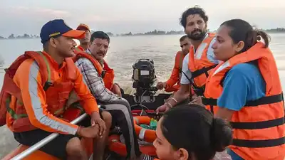 Punjab floods: Indian hockey stars take part in relief, rescue operations in flood-hit areas