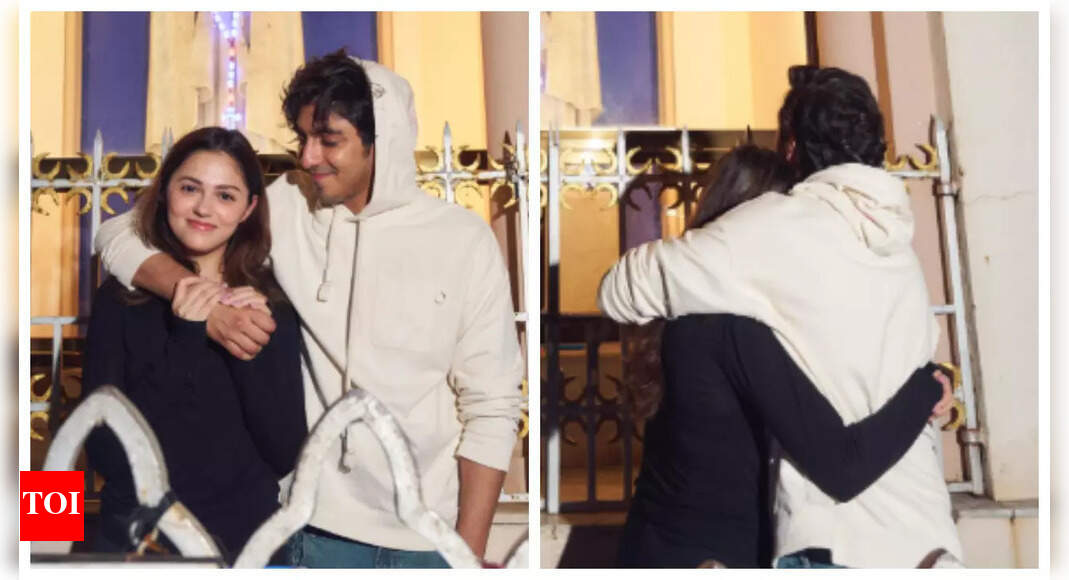 Ahaan-Aneet celebrate 50 days of Saiyaara in theatres
