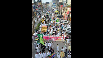  Peaceful processions and strong security measures
