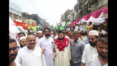 Cleric calls for peace, brotherhood during Barawafat procession