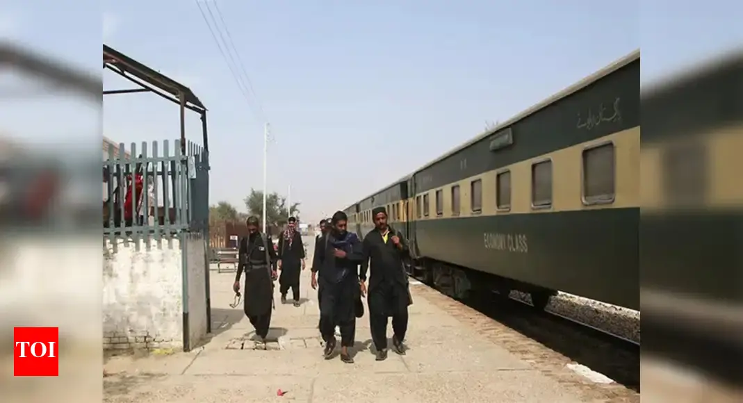 Pakistan: Floods force suspension of train operations on five sections in Punjab