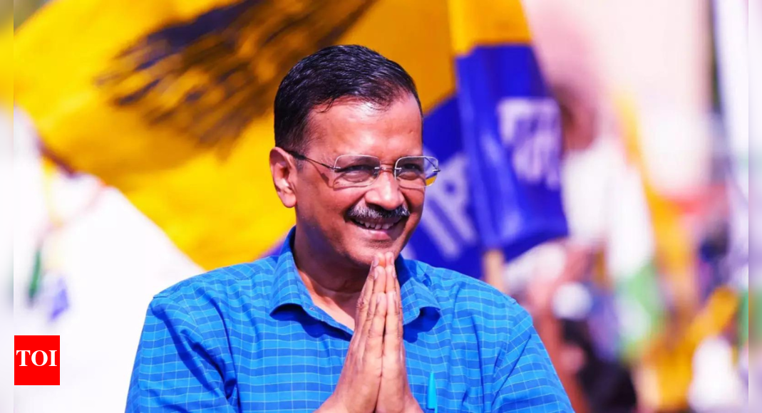 <div>Kejriwal to begin Gujarat visit, address farmers rally in Chotila on Sunday</div> <div>Kejriwal to begin Gujarat visit, address farmers' rally in Chotila on Sunday</div>