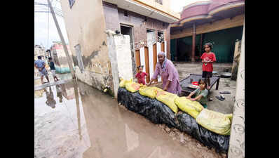 Patiala health department provides medical relief in flood affected villages