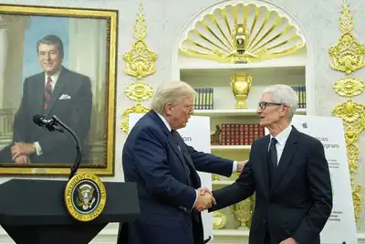 Apple CEO Tim Cook’s ‘Thank You’ goes viral at tech CEOs White House dinner