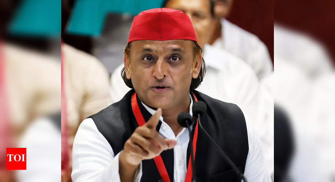 India-US relations: Akhilesh Yadav urges Centre to improve ties; bats for students going abroad India-US relations: Akhilesh Yadav urges Centre to improve ties; bats for students going abroad