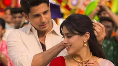 Sidharth Malhotra-Janhvi Kapoor's film earns Rs 2 crore; faces competition from 'Baaghi 4', 'The Bengal Files'