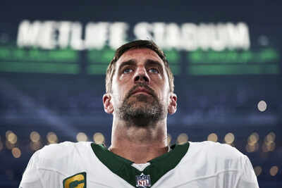Will Aaron Rodgers play against the New York Jets tonight? Latest injury update on Steelers’ veteran quarterback