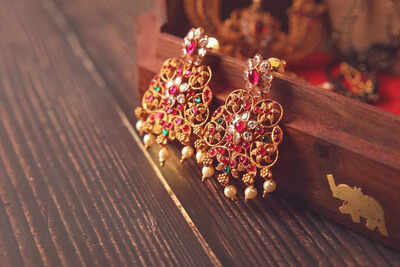 Give heirloom jewellery a fresh spin for your wedding