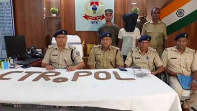 Police in Chatra District arrest man with AK-47 and 393 bullets linked to interstate arms gang