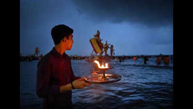 Ganpati idol immersions in Mumbai beset by mandals’ poor management and delay