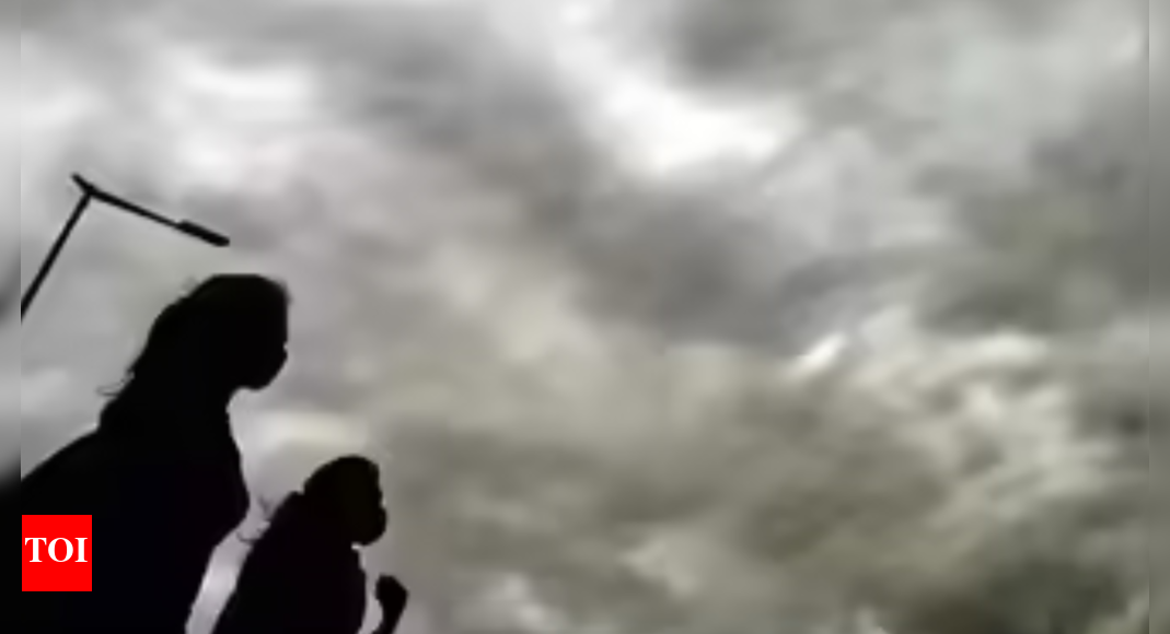 Kolkata weather: Partly cloudy with AQI remains moderate