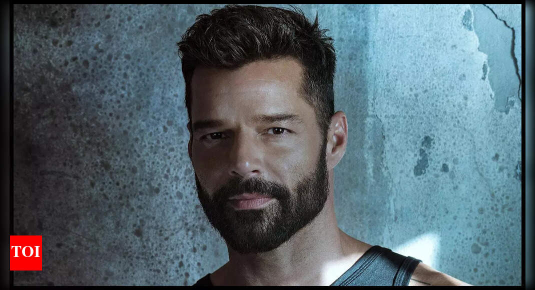 <div>VMAs: Ricky Martin wins first-ever 'Latin Icon Award'</div>