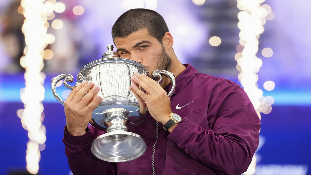US Open: Carlos Alcaraz joins Roger Federer, Rafael Nadal, Novak Djokovic  after beating Jannik Sinner in final | Tennis News - The Times of India