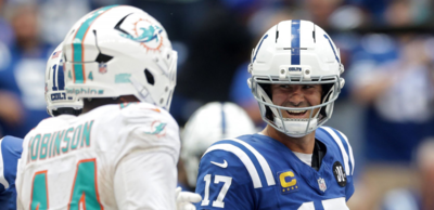  Daniel Jones’ Indianapolis Colts defeat Tua Tagovailoa’s Miami Dolphins by a roaring score of 33-8