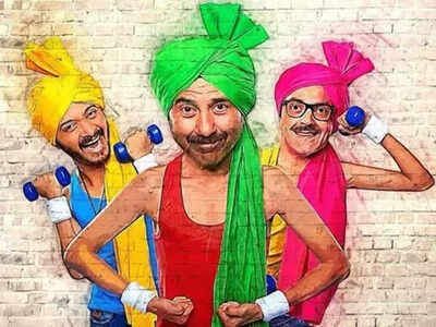  Shreyas Talpade celebrates his directorial debut starring Sunny and Bobby Deol
