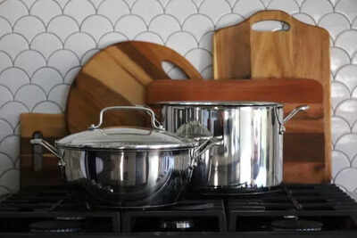 What is sandwich-bottom cookware and why it’s essential for healthier cooking