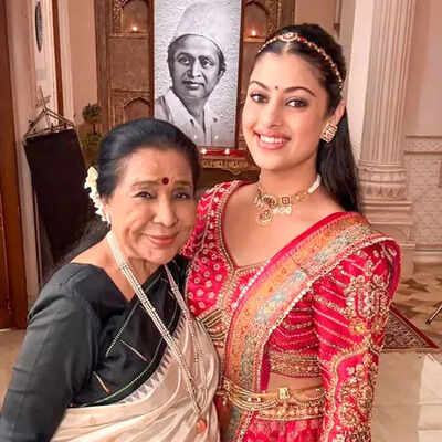 Asha Bhosle turns 92, Granddaughter Zanai showers love, Fans & celebs extend wishes